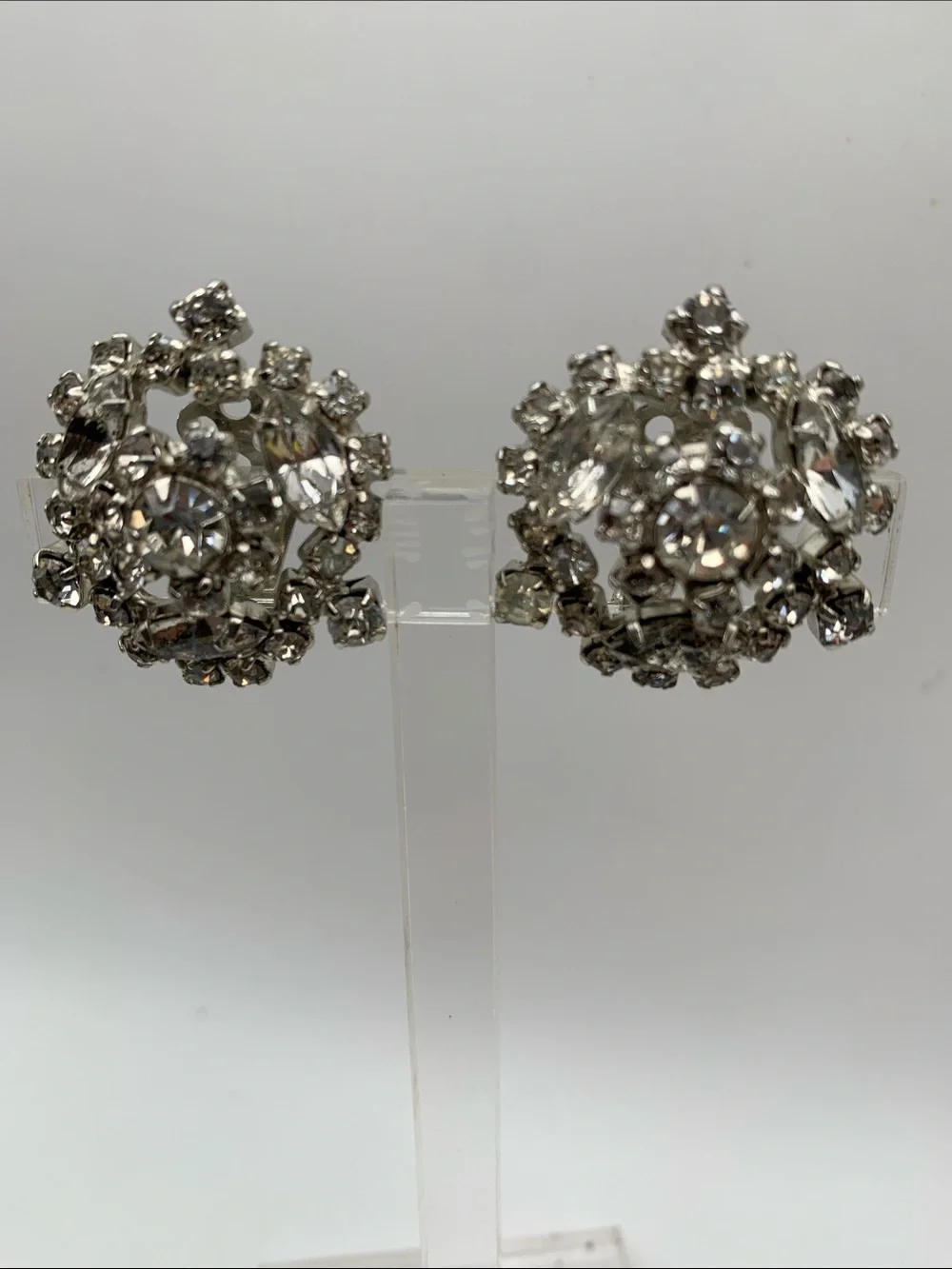 ViTG Kramer Clear Rhinestone Cluster Clip-On Earrings Statement Silver Tone 60’s
